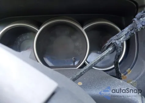 2008 Nissan Versa 1.8S z USA, uszkodzony, nr VIN 3N1BC13E38L360619